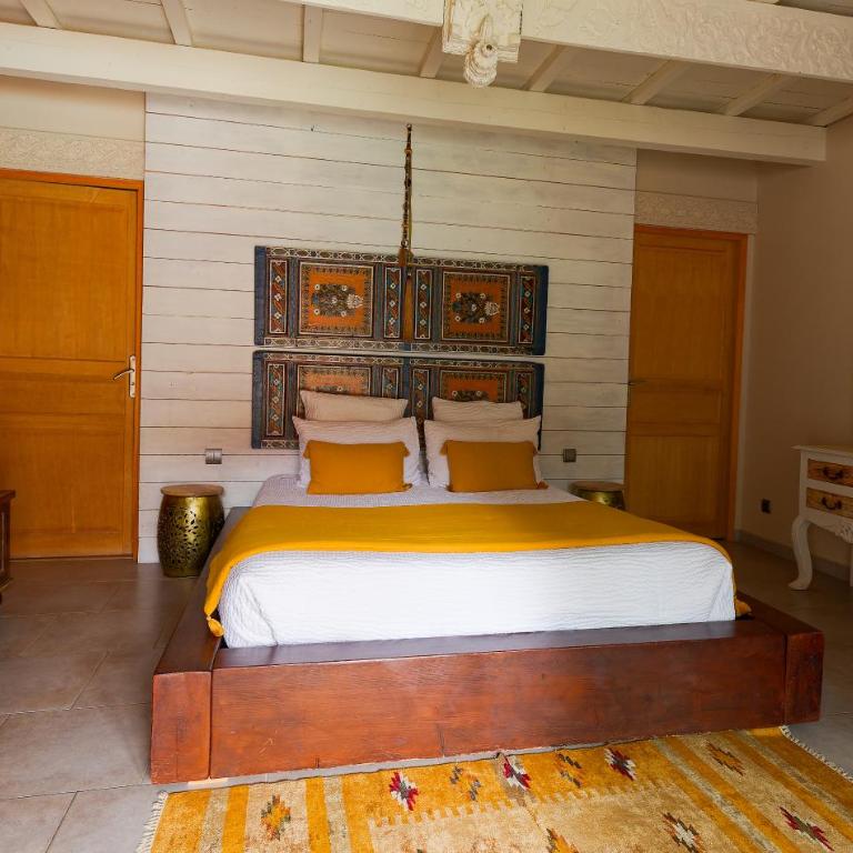Couleurs du Sud - Chambre Double - Vue sur Piscine - 1