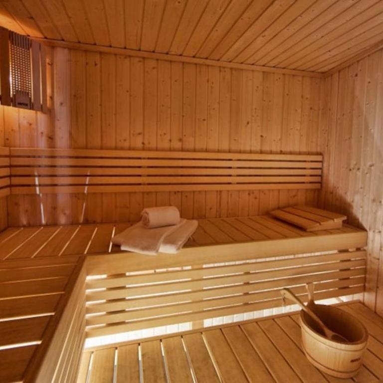 Appartement 8 personnes dans chalet privé, piscine, ski in - Appartement 3 Chambres - 11