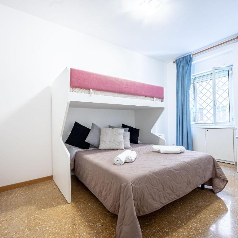 King Size Apartment WiFi AIR CONDITIONING TV50 10MIN COLOSSEO-TRASTEVERE - Appartamento con 2 Camere da Letto - 6