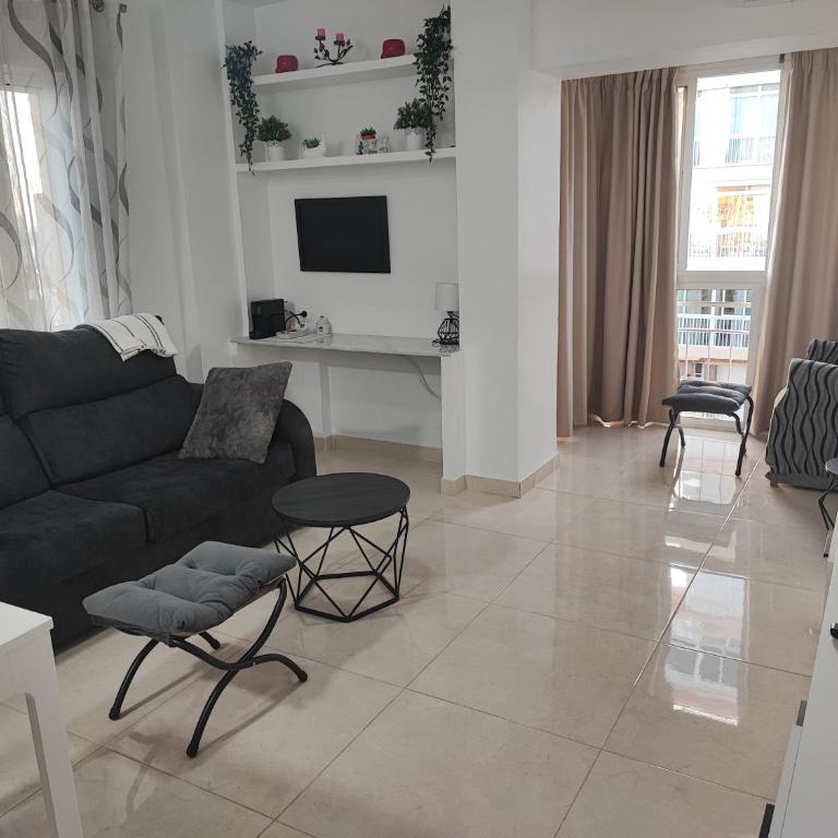 Hercules Paradise 531 - Mediterranean Sea View Terrace - Resort Pools & Gardens - 10 Min Beach - Central Benalmadena - Direct Train to Airport & Malaga - Fast Private WiFi - Remote Work and FireTV ready - One-Bedroom Apartment - 11