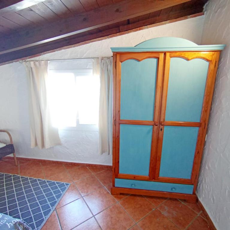 Red House - Two-Bedroom House - 17
