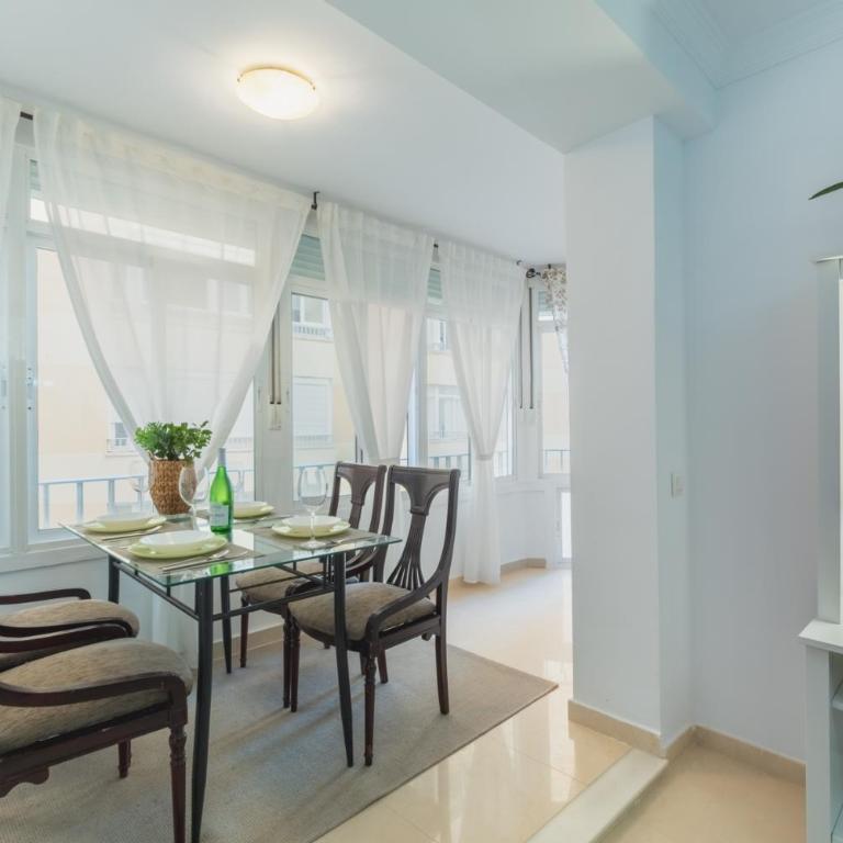 Disfruta Vacaciones Familiares Piso Frente al Mar - Apartamento de 1 dormitorio - 5