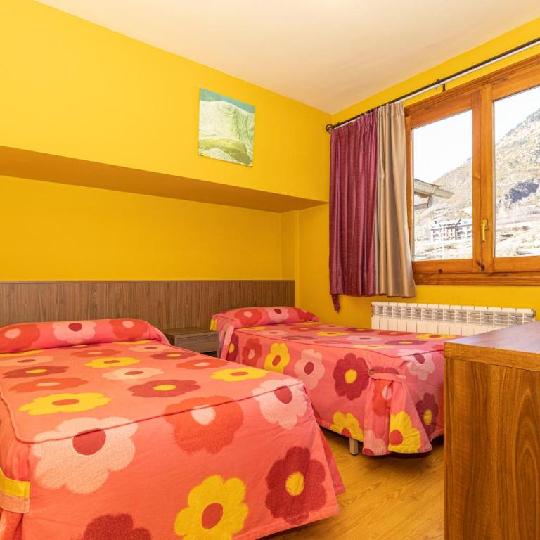 Hotel Solana - Habitación Cuádruple con balcón - 5