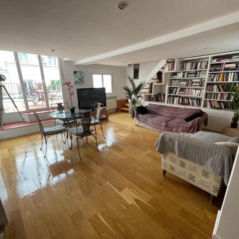 Spacious Penthouse with Large Terrace in Malasaña - Apartment with Terrace - 21