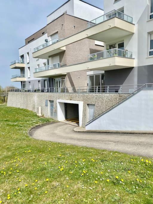 Le Domaine Réservé , parking et écrin de verdure - Two-Bedroom Apartment with Terrace - 7