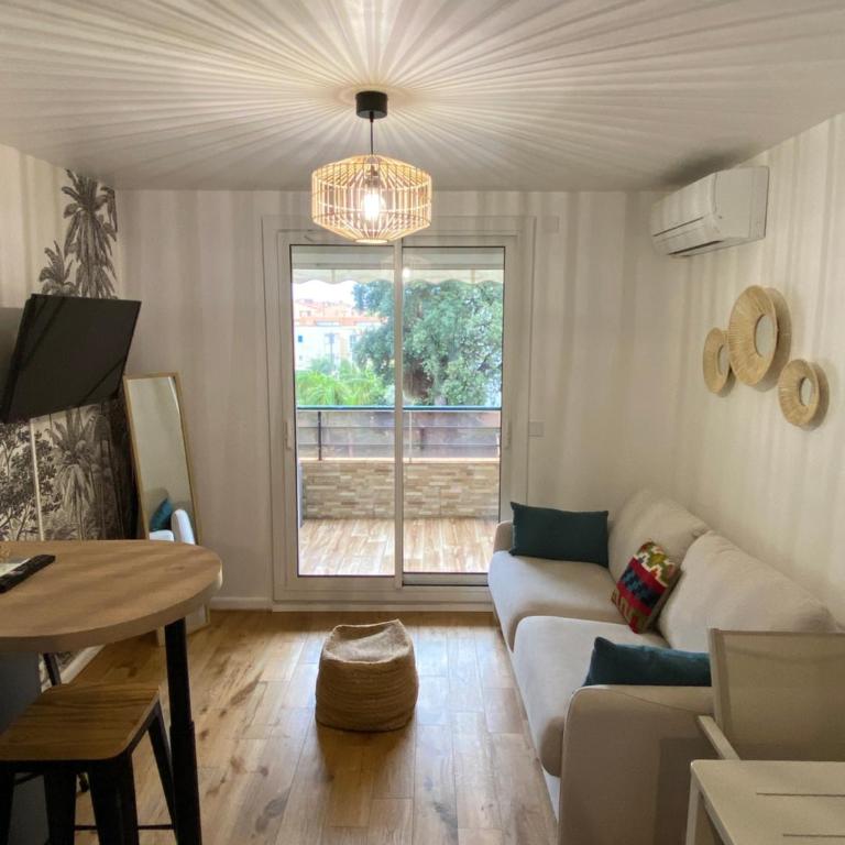 Studio 150 m de plage Golfe de Saint-Tropez - Studio with Sofa Bed - 1