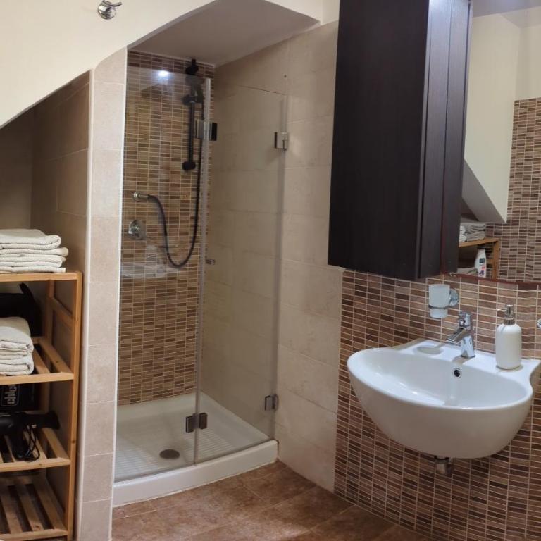 A Casa di Sonia - Apartment - Split Level - 8