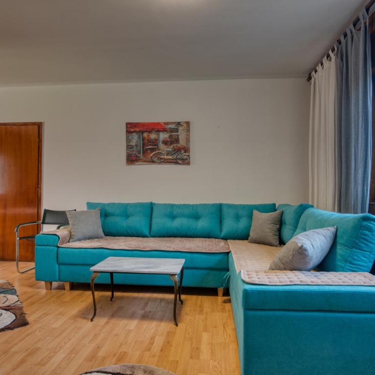 Apartman GM-sobe-Pale Near Jahorina & Sarajevo, Private Parking - Four-Bedroom Apartment - 37
