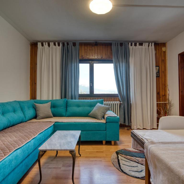 Apartman GM-sobe-Pale Near Jahorina & Sarajevo, Private Parking - Four-Bedroom Apartment - 40