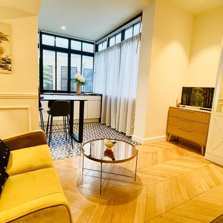 Appartement au TOP ! Le pétillant Leclerc - Place d'Erlon - Hyper-centre ville - Gare - Appartamento con 1 Camera da Letto - 1