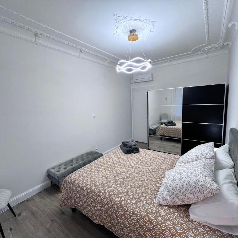 Le Rapp 6, Appartement de Standing 3 chambres, 7 personnes &1 bébé, Cosy et familial ultra équipé Emplacement Idéal proche Gare Centre ville Marchés de Noël Quartier Tribunal Contades - Three-Bedroom Apartment - 24