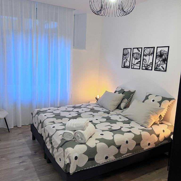 Le Rapp 6, Appartement de Standing 3 chambres, 7 personnes &1 bébé, Cosy et familial ultra équipé Emplacement Idéal proche Gare Centre ville Marchés de Noël Quartier Tribunal Contades - Three-Bedroom Apartment - 17