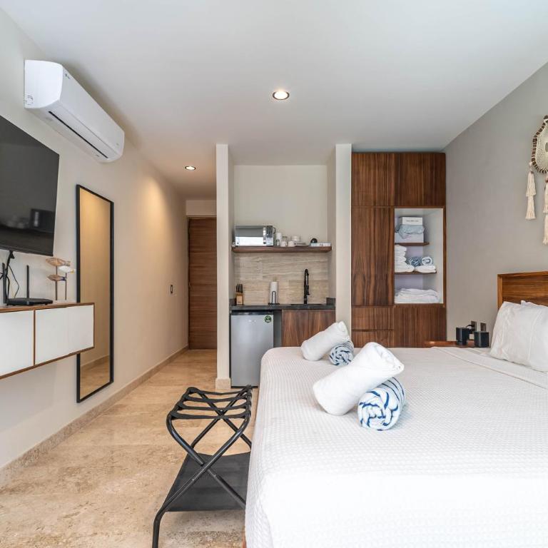 King Suite with Rooftop Pool, Sauna, Gym, Parking - Apartamento - 18