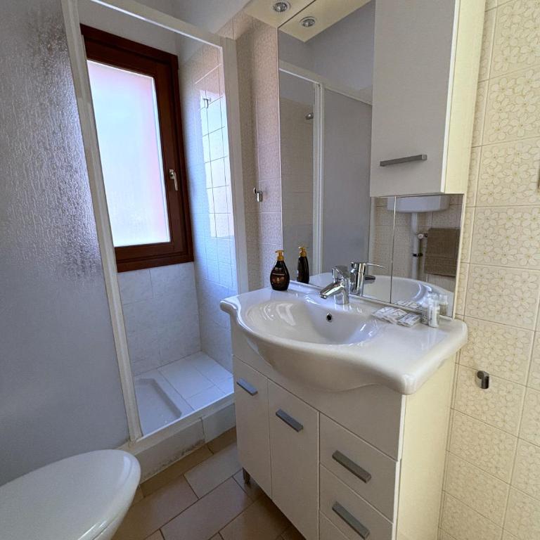 Appartamento Peschiera - Apartment with Balcony - 6