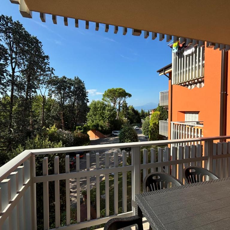 Appartamento Peschiera - Apartment with Balcony - 2