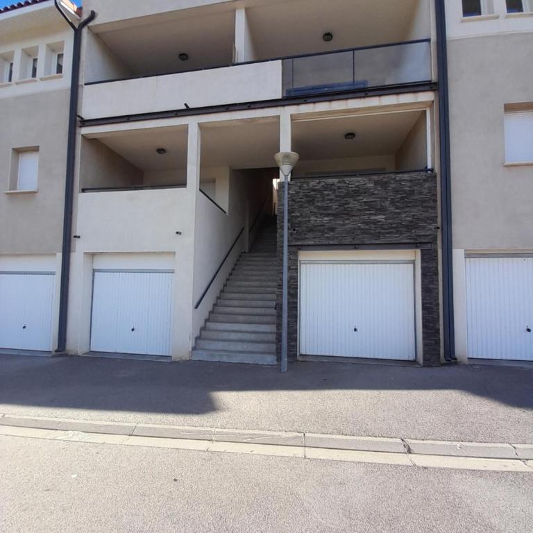 Junior 14600 - Two-Bedroom Apartment - 21