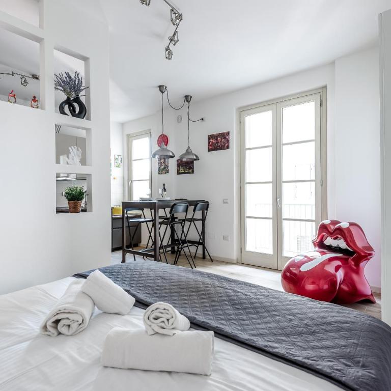 Hostly-Giugio's House-Lungarni and Town Center - Appartamento Deluxe - 7