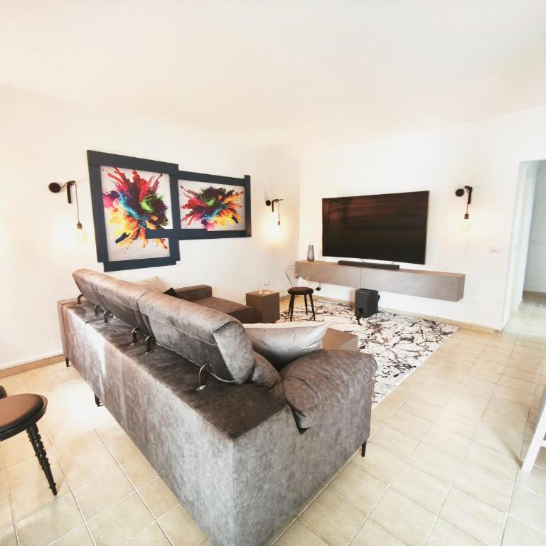 PAMRO moderner Bungalow - 4 Schlafzimmer - 2 Bäder - Whirpool - Ferienanlage mit Pool - Familienfreundlich - Casa de 4 dormitorios - 8