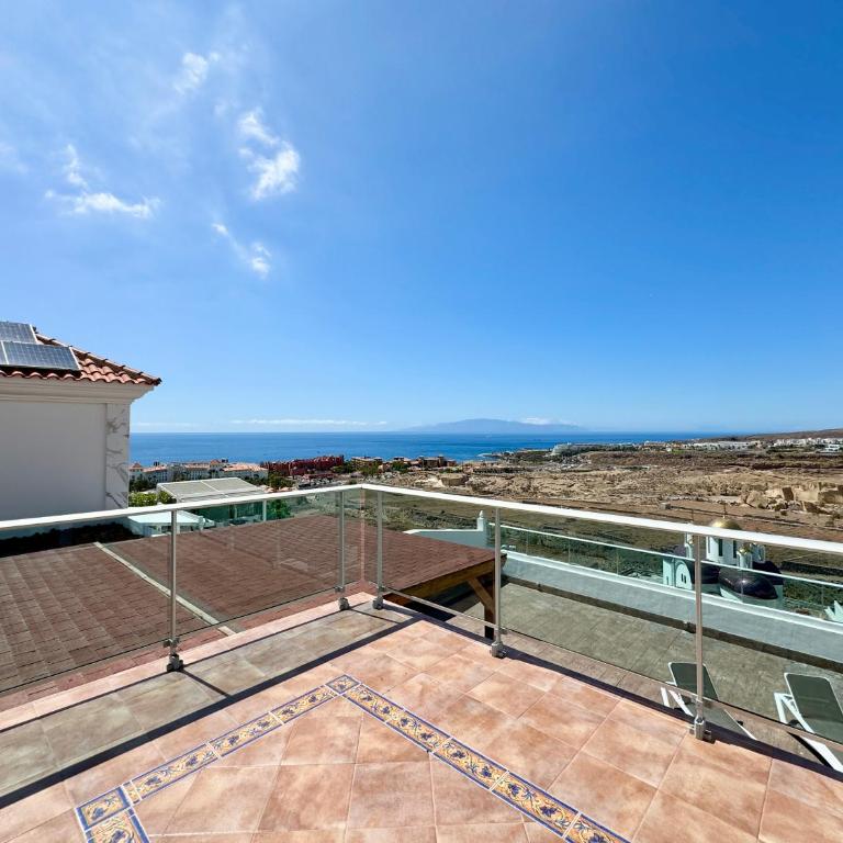 Villa con vista al mar y piscina privada - Villa de 3 dormitorios - 2