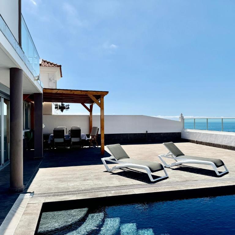Villa con vista al mar y piscina privada - Villa de 3 dormitorios - 3