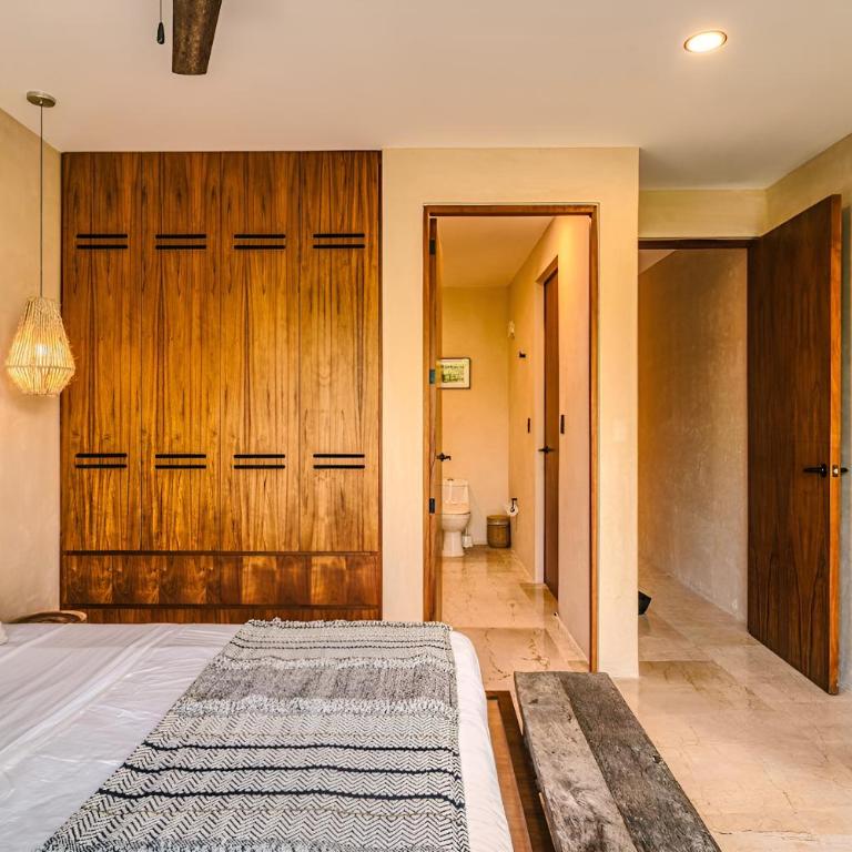 Deluxe 6BR Double Penthouse with 2 Private Roof Pools - Apartment - 49