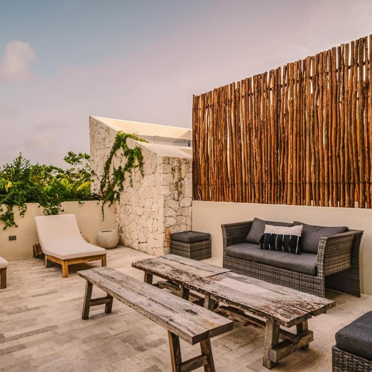 Deluxe 6BR Double Penthouse with 2 Private Roof Pools - Apartment - 54