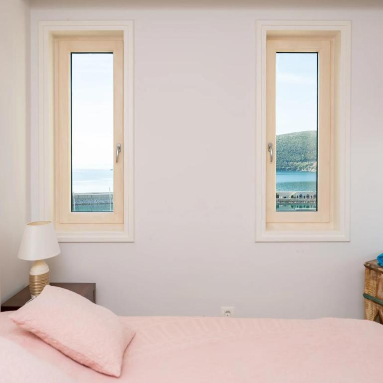 Sea View Three Bedroom Apartment - Marina Village - Three-Bedroom Apartment - 12