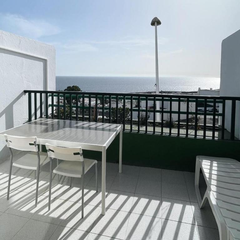 La Florida Blue Beach Puerto del Carmen, en el centro, con vistas al mar piscina y muy cerca de la playa - Apartamento de 1 dormitorio - 4