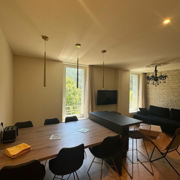 Villa Belle Fleur - Queyras - Appartements confortables avec vue montagne Alpes Française - - Appartement 2 Chambres - Vue sur Jardin - 10