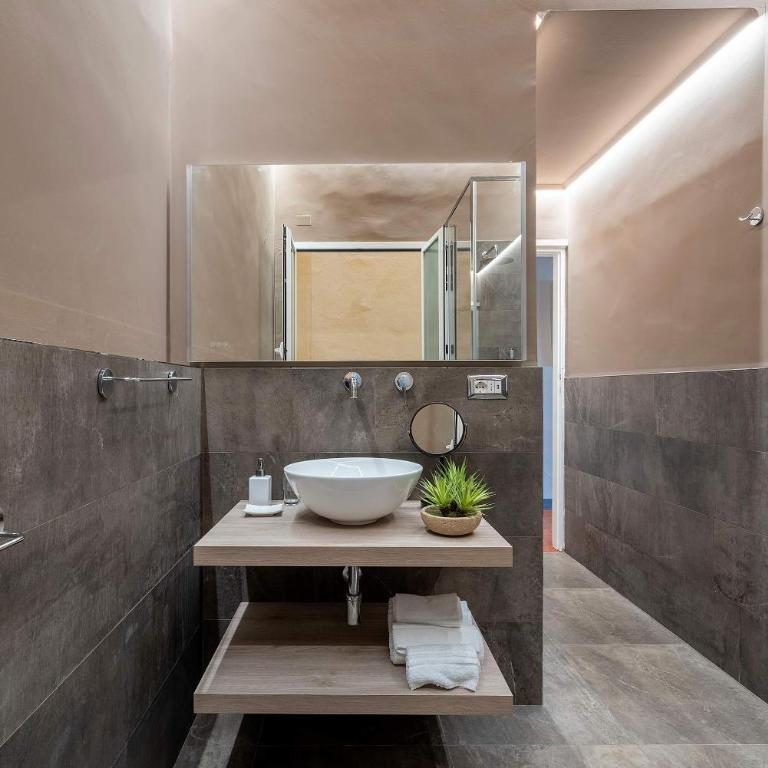 Genteel Home Biblioteca Firenze - Two-Bedroom Apartment with View - 8