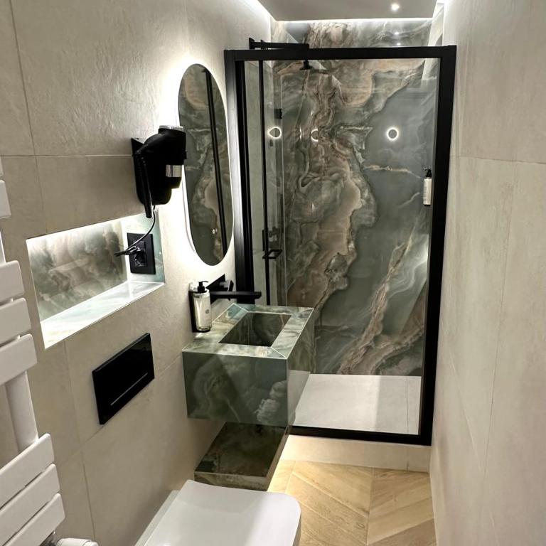 Roma Luxury Stay 56 - Camera Deluxe - 4