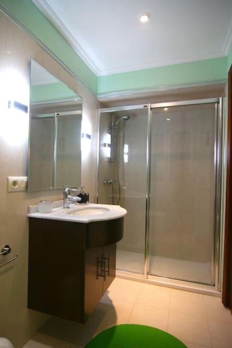 Ático con terraza en el corazón de Vigo - Apartamento de 3 dormitorios con vistas - 23