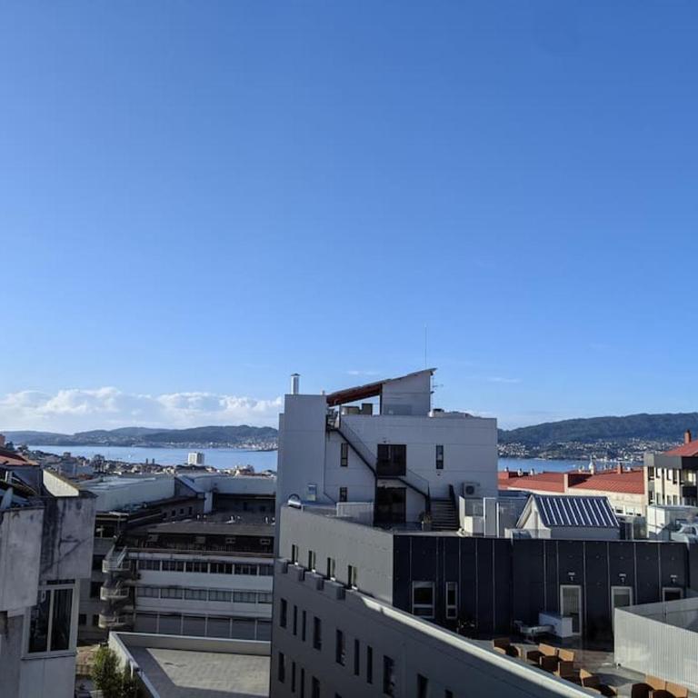 Ático con terraza en el corazón de Vigo - Apartamento de 3 dormitorios con vistas - 3