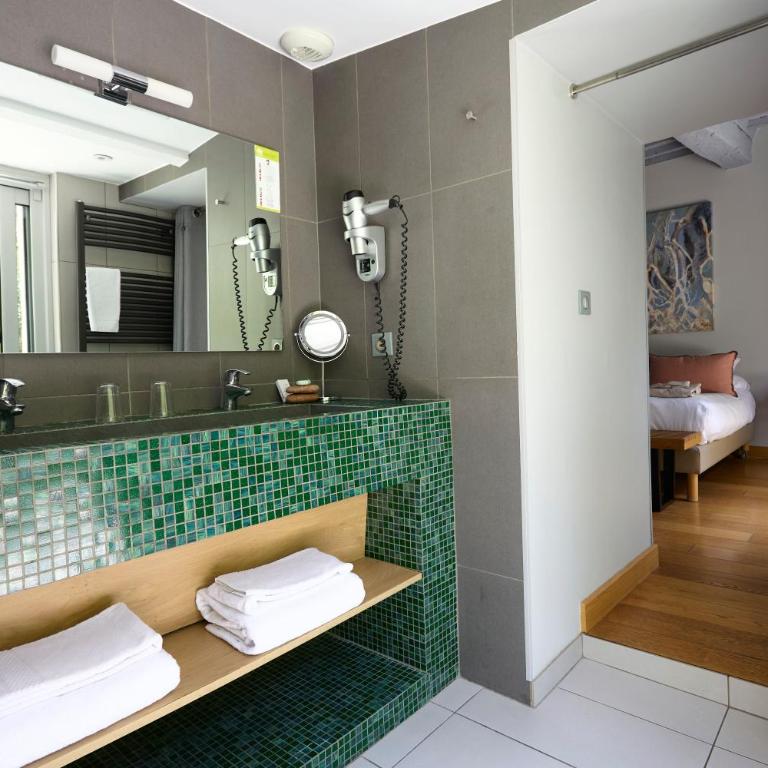 Boutique Hôtel Entraigues - Chambre Double Supérieure de Luxe avec Terrasse - 2