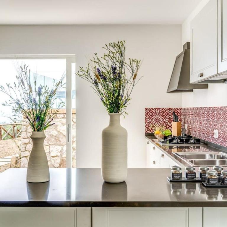 Villa Mediterranea with Heated Pool, Walking Distance from Town by Feeling Italy - Villa with Sea View - 27