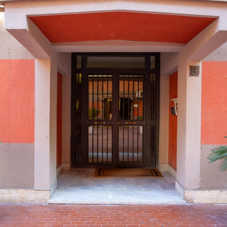 Stanza Comoda e Silenziosa con Bagno Privato e Area Lavoro e Relax - Camera Matrimoniale con Bagno Privato - 24
