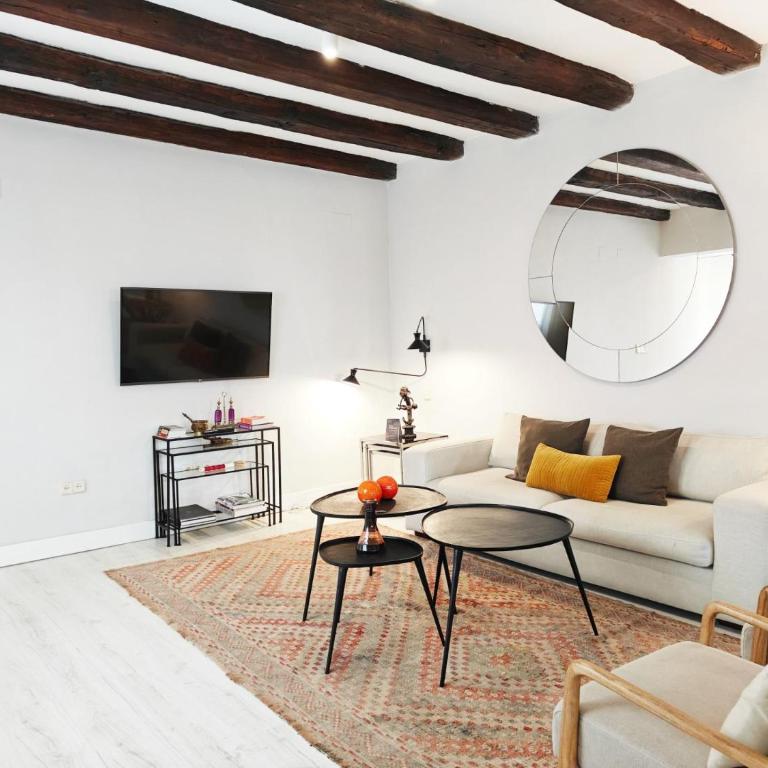 Lope de Vega - Three-Bedroom Apartment - 26