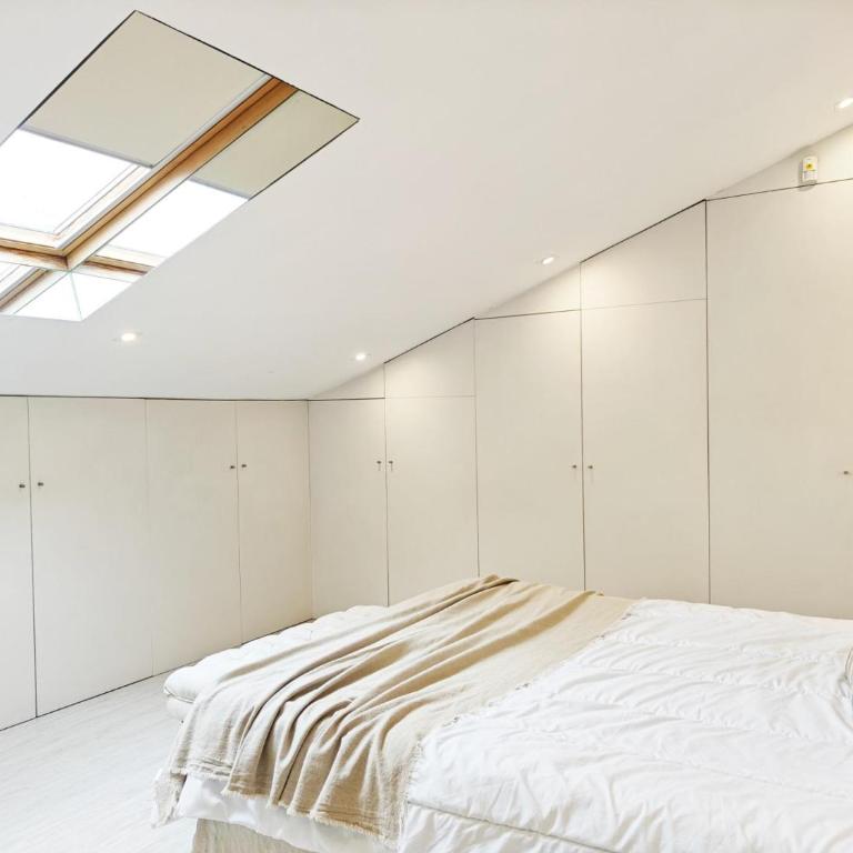 Lope de Vega - Three-Bedroom Apartment - 33