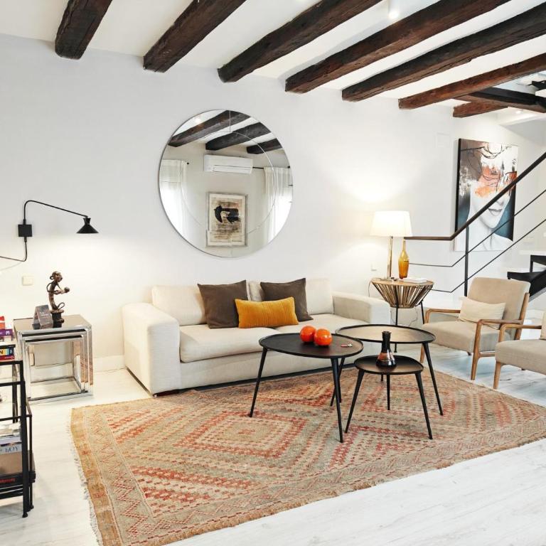 Lope de Vega - Three-Bedroom Apartment - 36