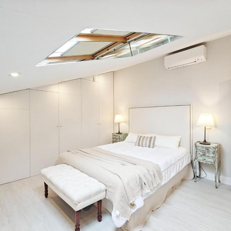 Lope de Vega - Three-Bedroom Apartment - 40