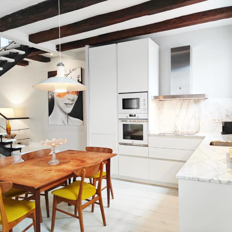 Lope de Vega - Three-Bedroom Apartment - 4