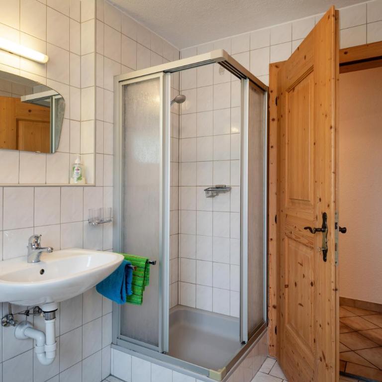 Ferienwohnungen Taxacher - Apartment mit Dusche - 3