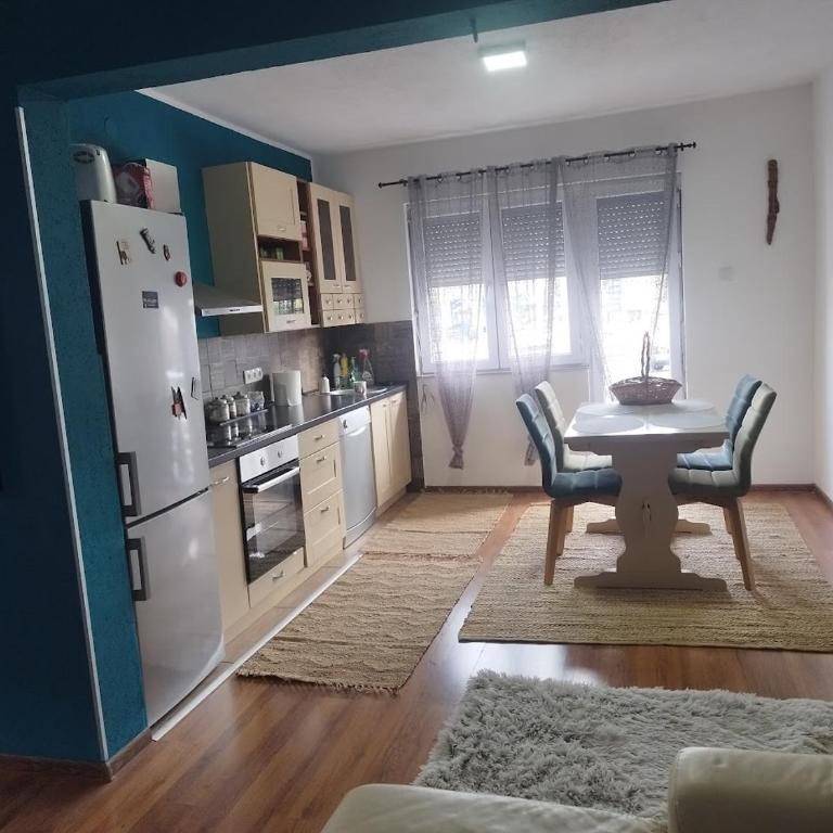 Apartman Dadi - Apartman sa 2 Spavaće Sobe - 4
