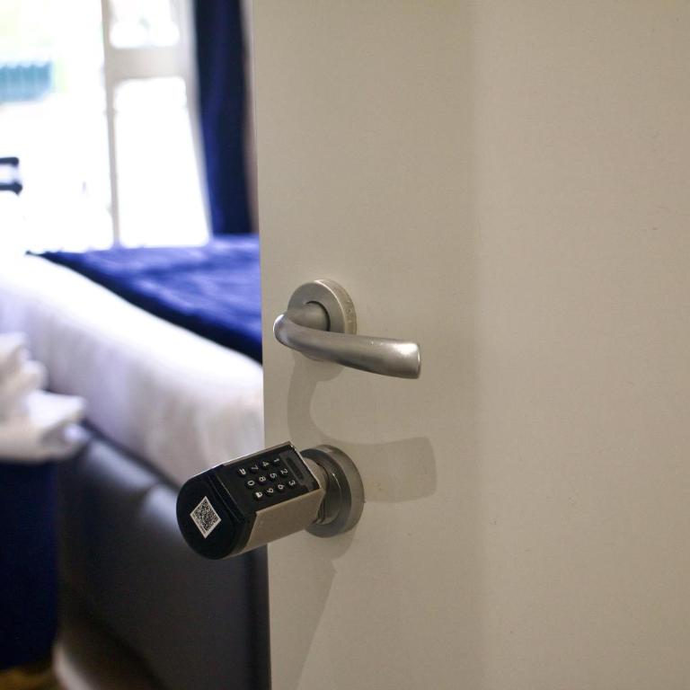 XCross Suites Basilica San Paolo - Triple Room with Balcony - 5