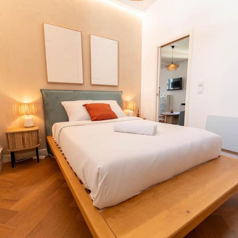 Superbe appartement deux chambres, centre proche port - Appartement - 5