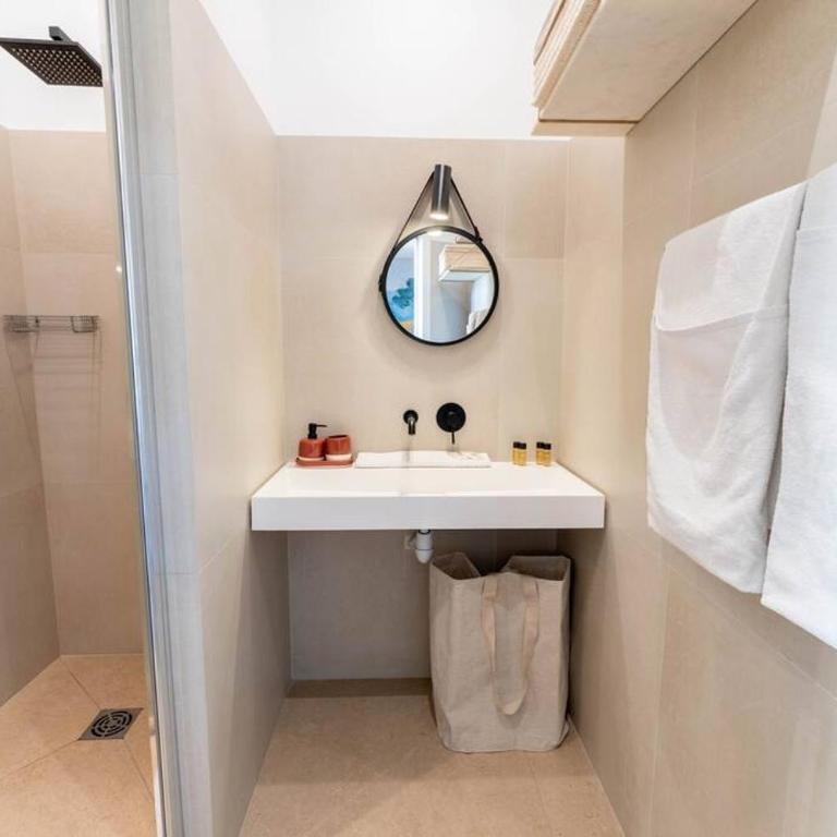 Superbe appartement deux chambres, centre proche port - Appartement - 14