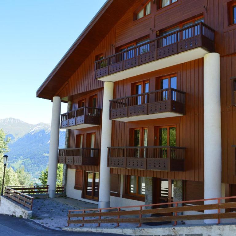 Spacieux 3 chambres, skis aux pieds avec parking et wifi - Three-Bedroom Apartment - 8