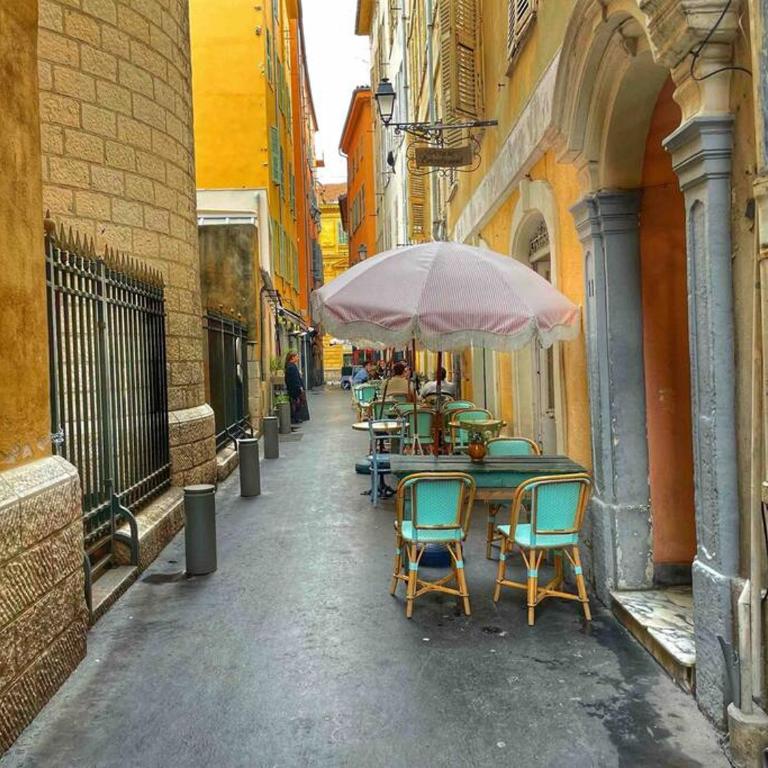 Cosy appartement, moderne, fuchsia, industriel - Appartement 1 Chambre - 12