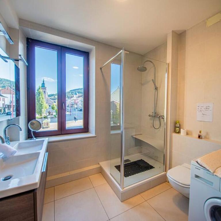 Le grand Géromois - Spacious - Private parking - Appartement 3 Chambres - 7