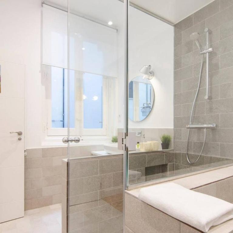 Increíble nuevo 3BD 2BTH - Centro de la ciudad - Apartamento - 21